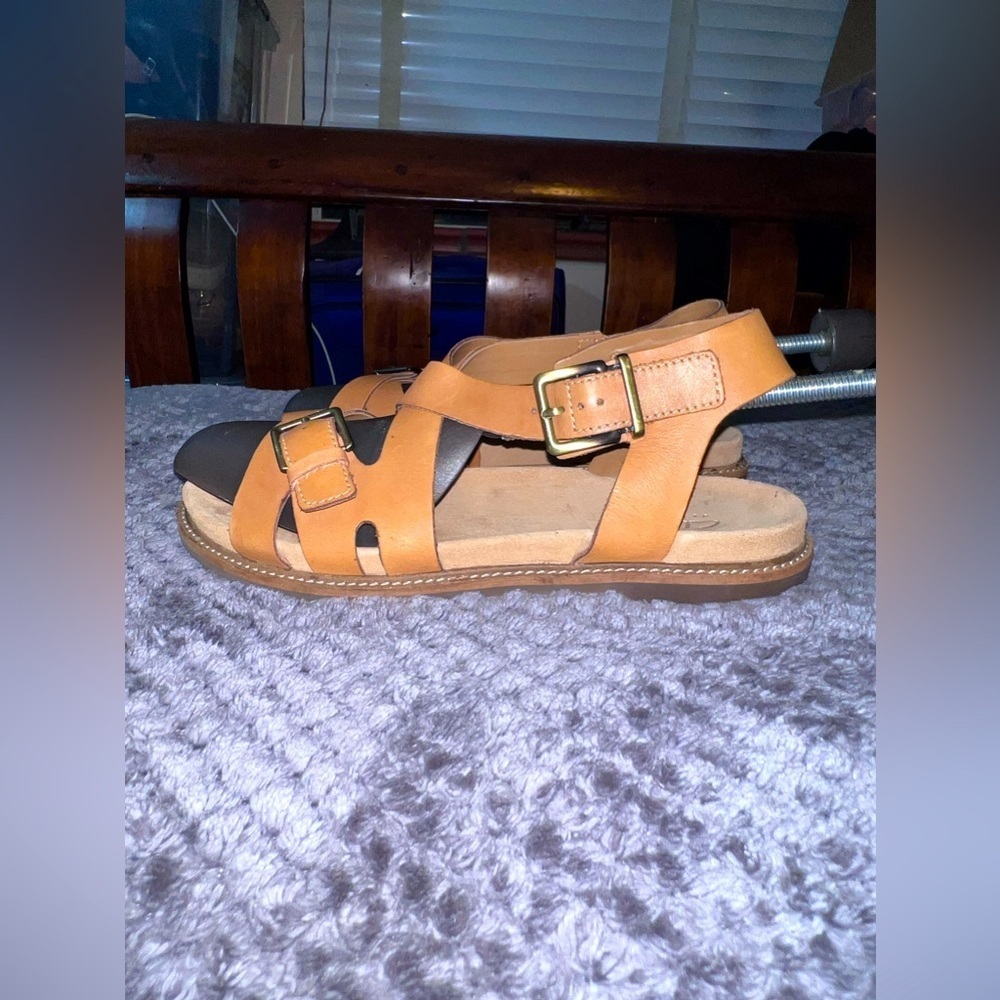 CLARKS Artisan Sandals Flats Fisherman Open Toe Straps Leather Shoes Sz 9 - Picture 3 of 14